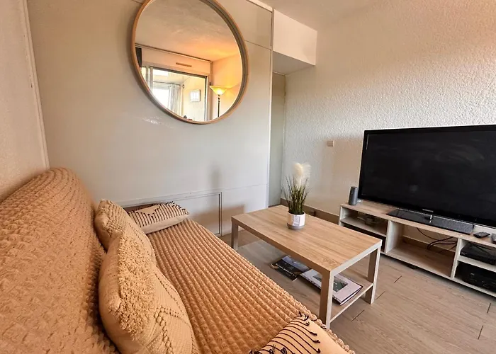 Appartement Le Quai Aux Fleurs - Avec Piscine Proche De La Le Grau-du-Roi